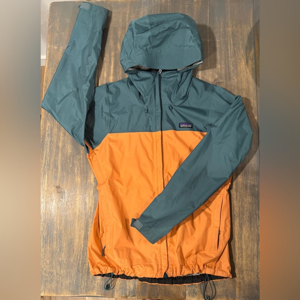 Patagonia Women's Torrentshell Raincoat - Teal and Orange